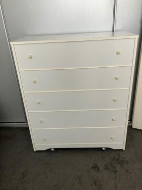 Opklapbed in kastje.