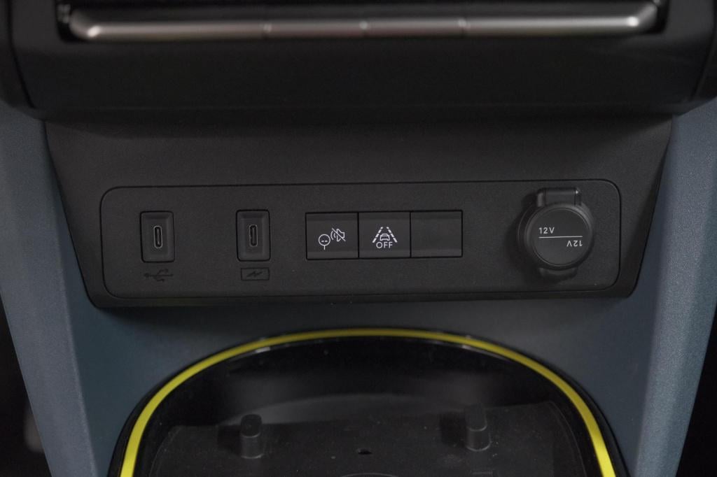 Fiat Grande Panda e la prima 7 kw 44 kwh | 1 fase | soh 96% | camera | navi