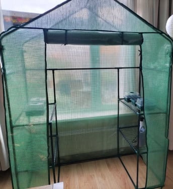 TE KOOP TOMATENKAS