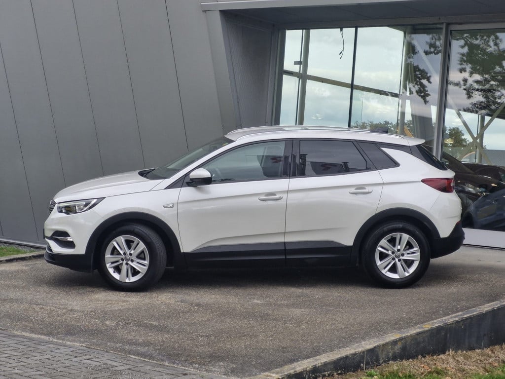 Opel Grandland X 1.2 turbo business +