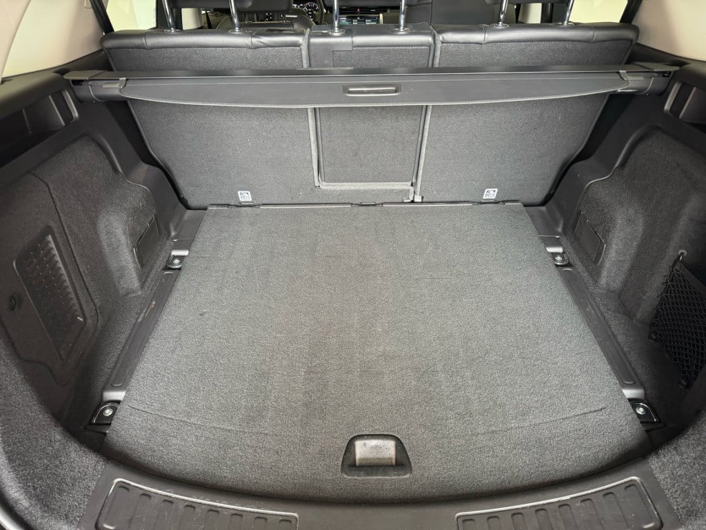 Land Rover Discovery p300e 1.5 s