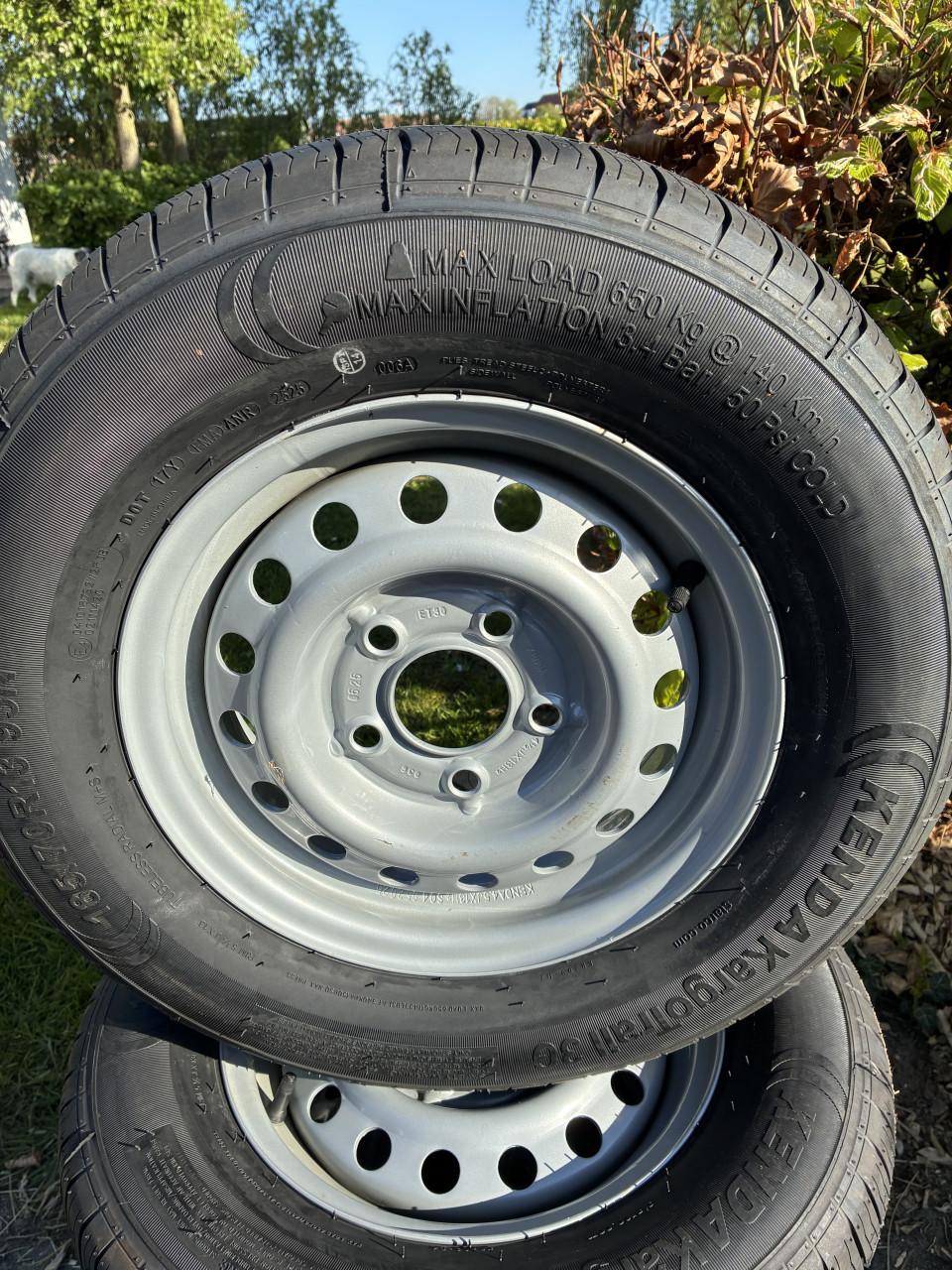 Nieuwe 13 inch trailer banden compleet op velg