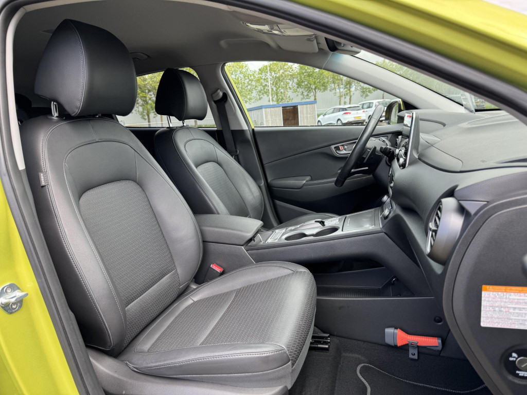 Hyundai Kona ev premium 64 kwh 3-fase lader | navigatie | stoelventilatie +