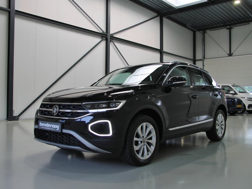 Volkswagen T-roc 1.5 tsi 150pk dsg style | private lease!