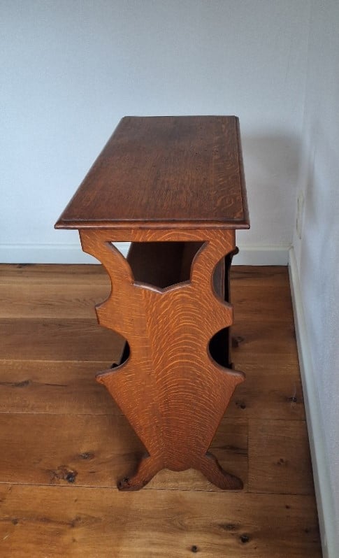 Lectuurtafel /Bijzettafel