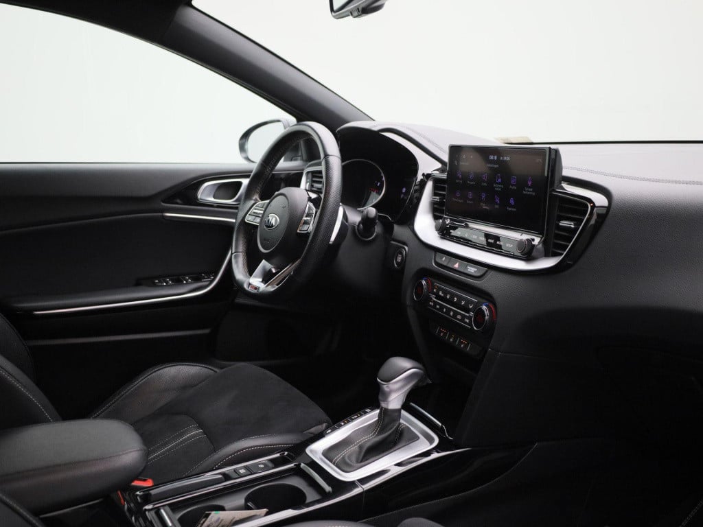 Kia Ceed Sportswagon 1.5 t-gdi mhev gt-line edition | automaat | half-leder