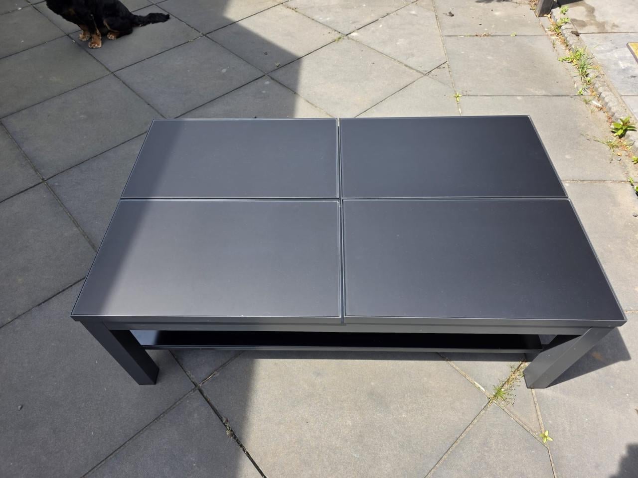 Aluminium loungetafel met een lift-mechanisme