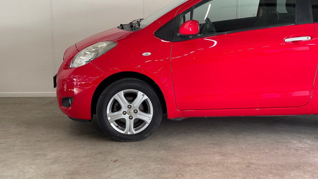Toyota Yaris 1.0 vvti cool