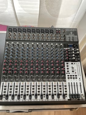 Mengpaneel 2442FX