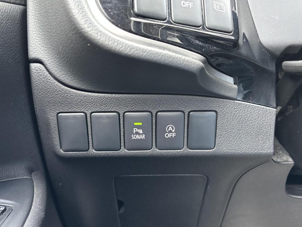 Mitsubishi Outlander 2.0 connect pro