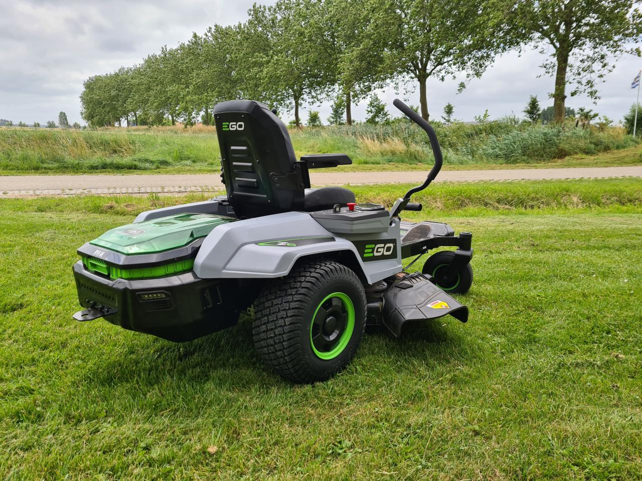 EGO zero turn accu zitmaaier 107cm