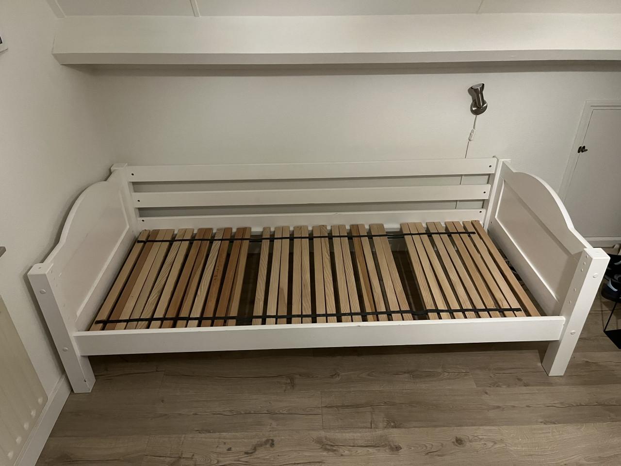 Eenpersoonsbed 200x90