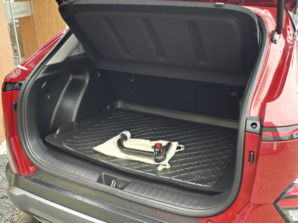 Hyundai Kona 1.6 gdi hev premium | camera | carplay | trekhaak | stoel/ stu