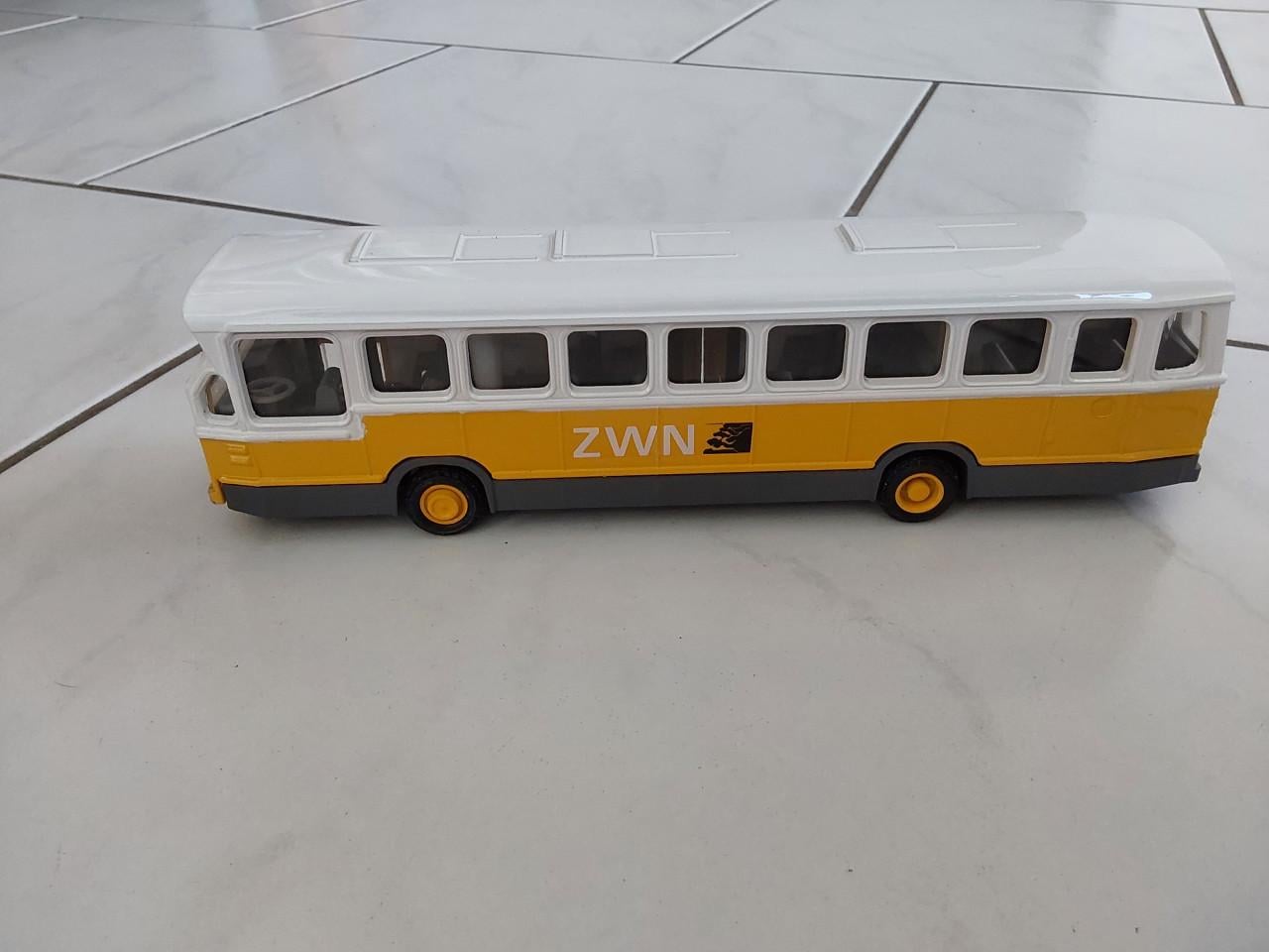 Zware miniatuur autobus ZWN