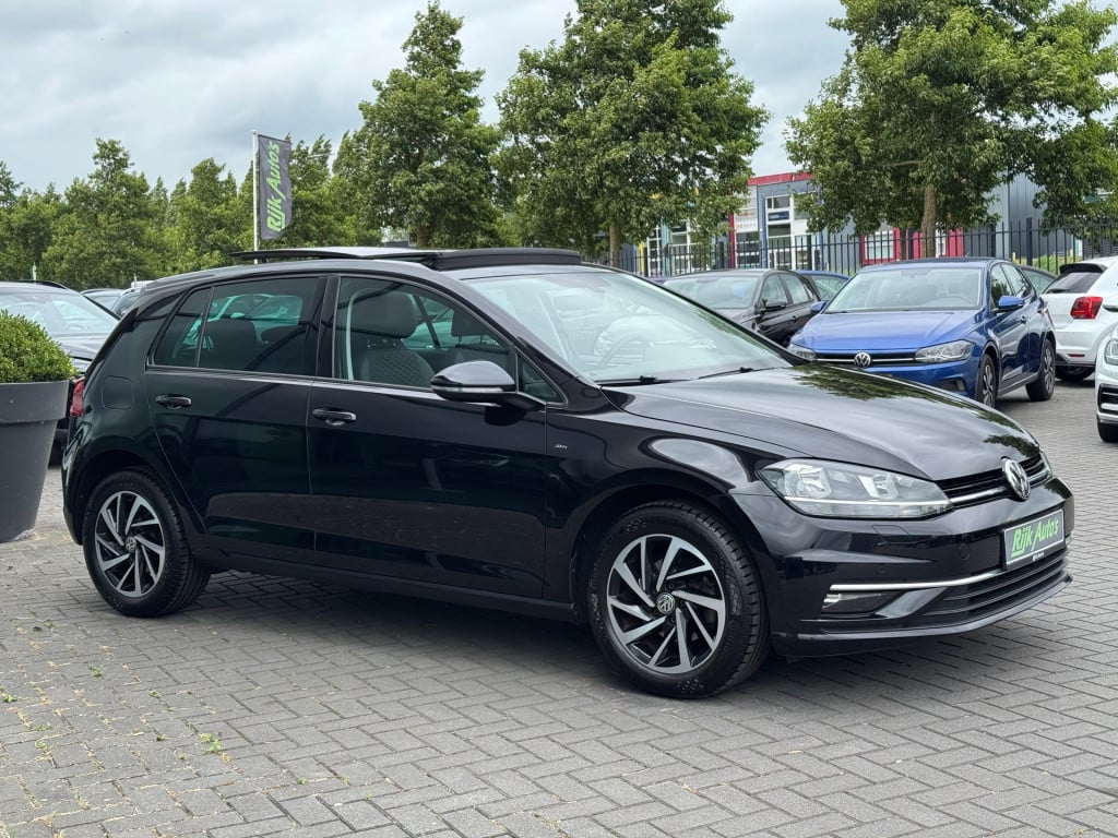 Volkswagen Golf 1.0 tsi highline * panoramadak * stoelverwarming * clima