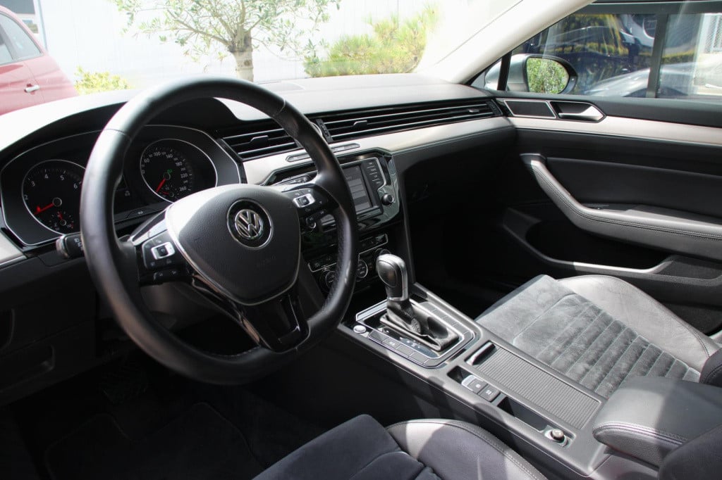 Volkswagen Passat variant 1.4 tsi act highline - dsg - leder - stoel verw -
