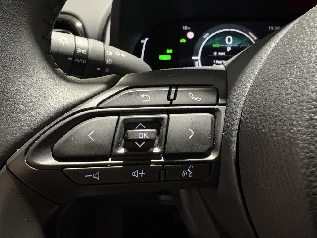 Toyota Yaris Cross 1.5 hybrid 115 first edition | bsm | pdc | stoelverw. |