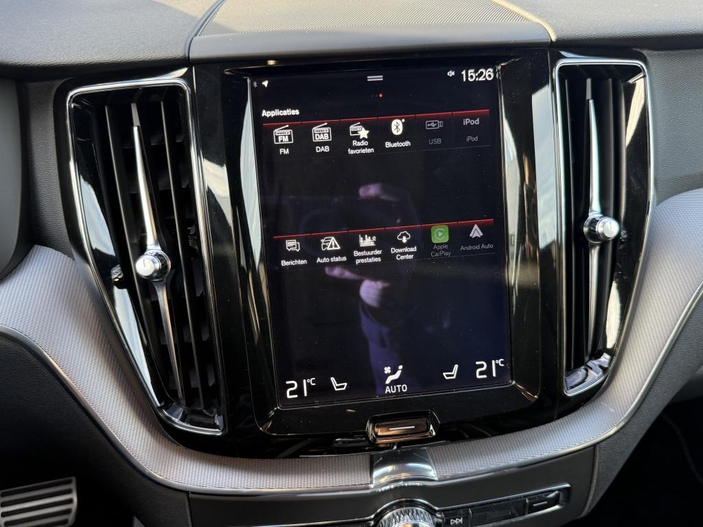 Volvo XC60 t8 390pk recharge r-design| panodak| luchtvering| trekhaak| came