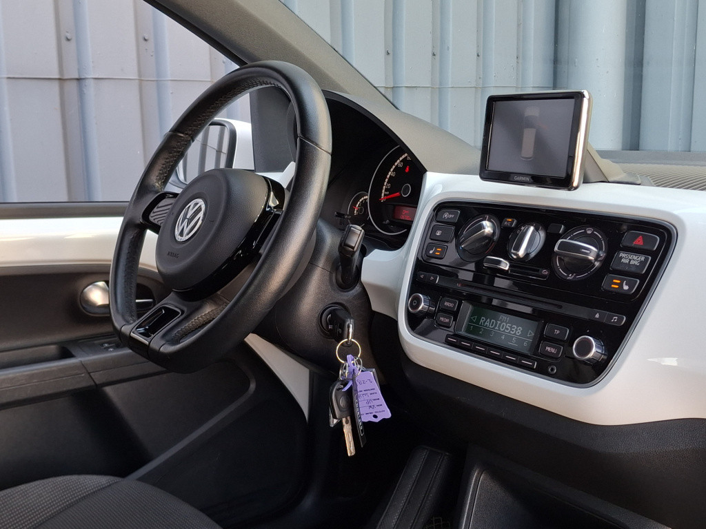 Volkswagen UP! 1.0 high up! bluemotion 5-deurs | stoelverwarming | navi | b