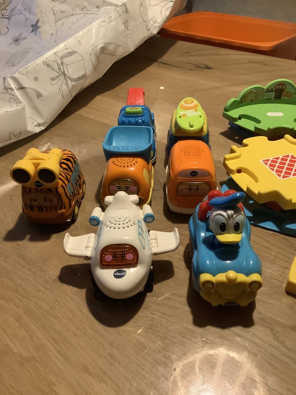 CADEAU IDEE V-Tech baandelen en dieren/auto’s