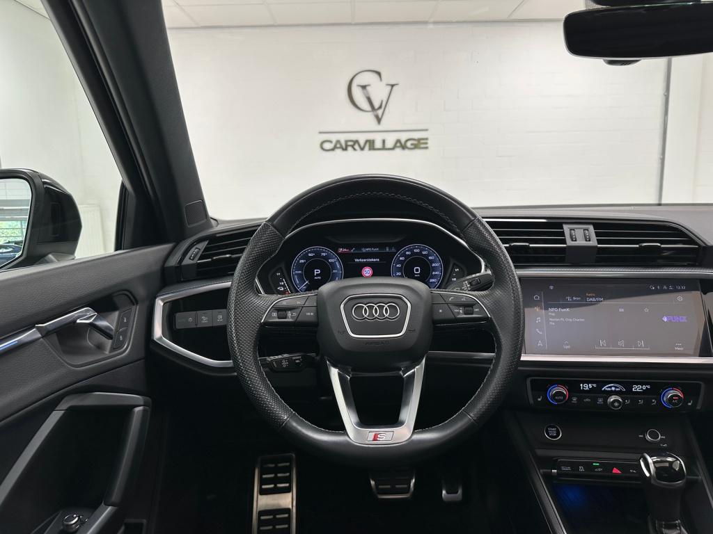 Audi Q3 45 tfsi e s edition | panoramadak | keyless entry | adaptief cc. |