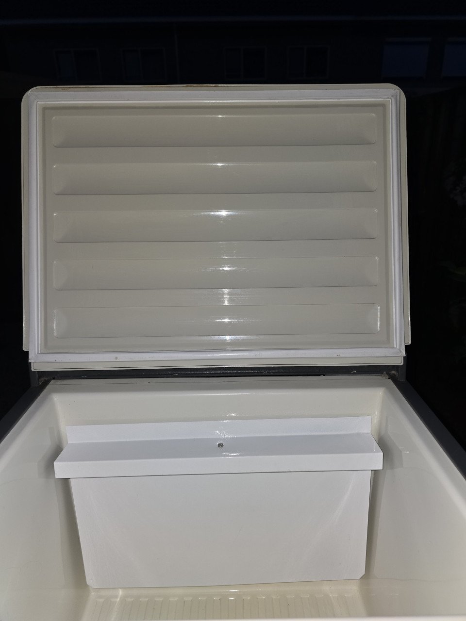 Te koop camping koelkastje