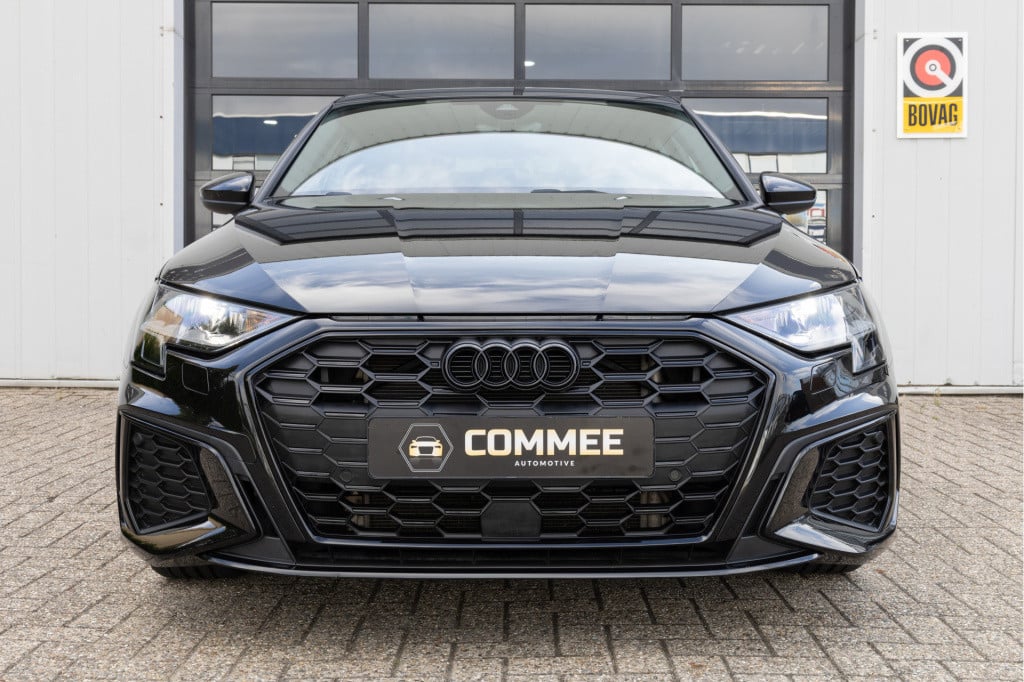 Audi A3 sportback 45 tfsi e s line ✅acc✅apple/android✅18 inch