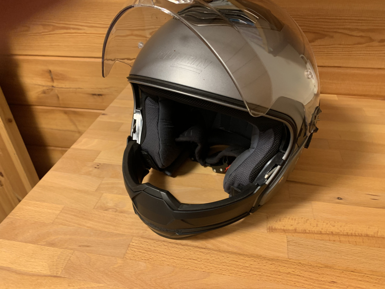 Motor systeem helm Nolan classic n-com afneembare kinbeugel