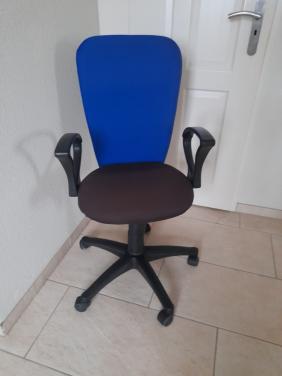 Bureaustoel (in goede nette staat)