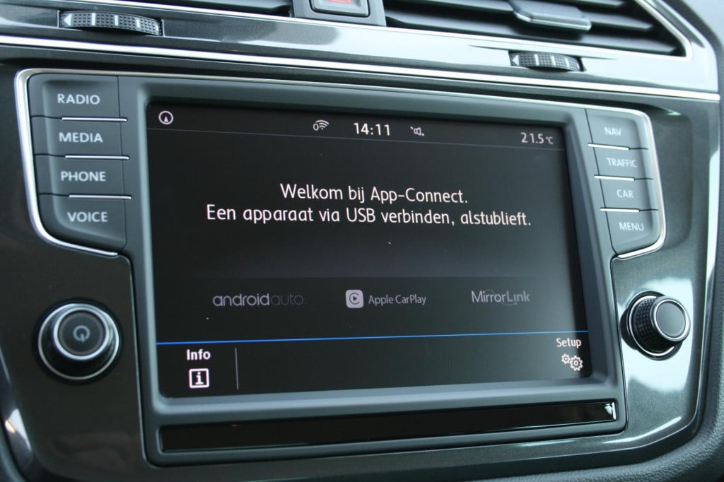 Volkswagen Tiguan 1.4 tsi r-line / connected series