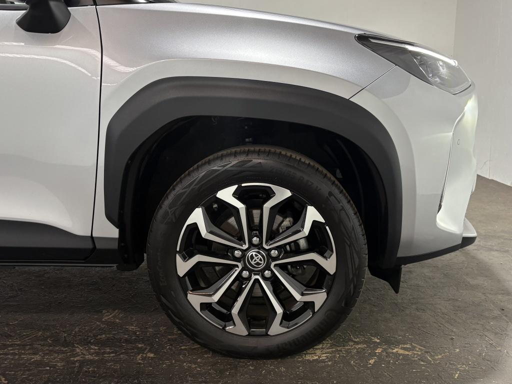 Toyota Yaris Cross 1.5 hybrid 115 first edition | bsm | pdc |