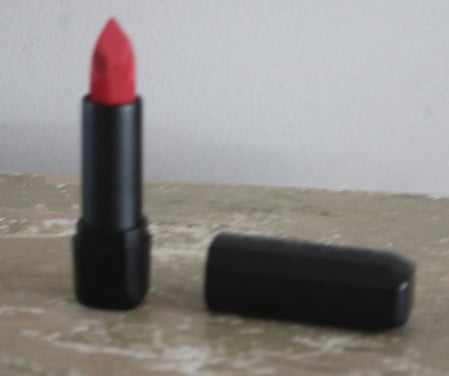 Nieuwe lippenstift rood