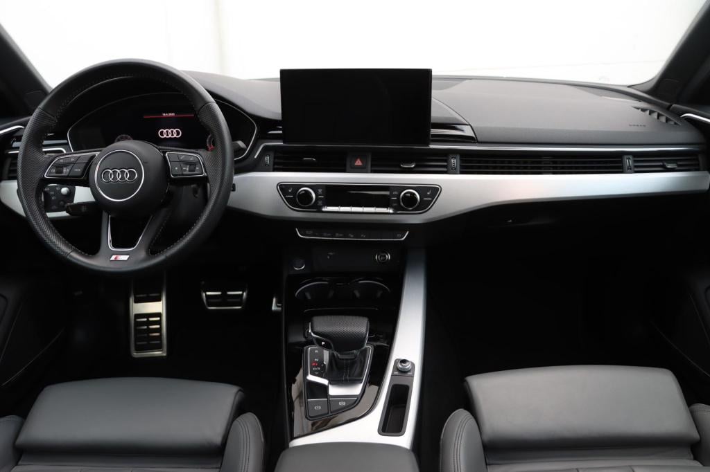 Audi A4 limousine 35 tfsi launch edition s-line 150pk s-tronic | pano | hud