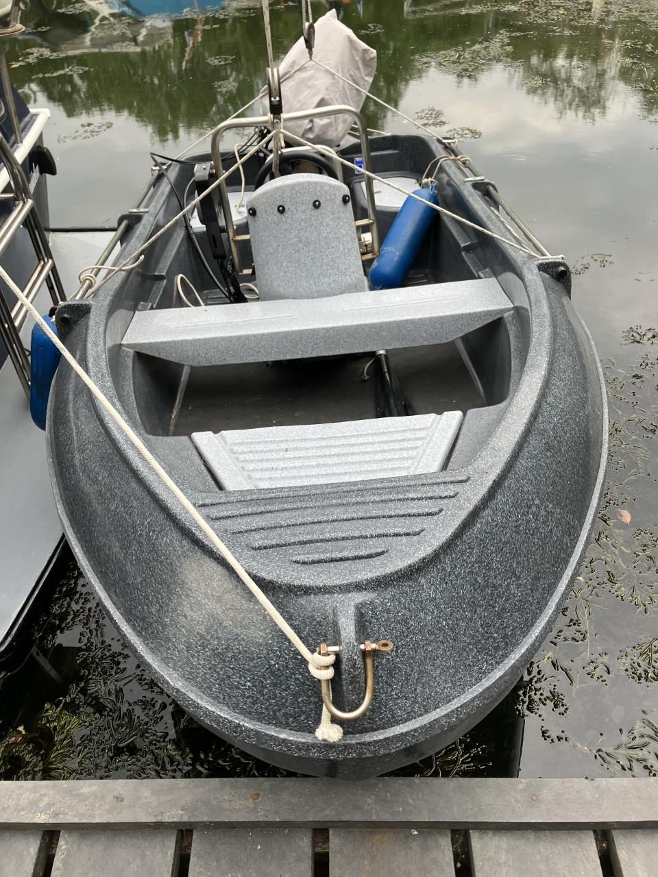 TE KOOP: Super leuk en goed Motorbootje met Suzuki 15 PK 4 Tact en Trailer