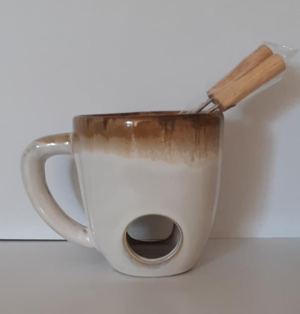 Fondue mok van Jens Living, beige, chocolade of kaas + 2 fonduevorkjes.