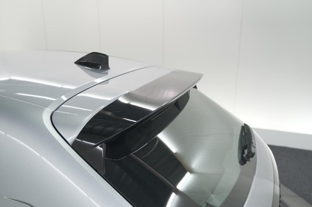 Peugeot 208 puretech 100 active | parkeersensoren | navigatie | apple carpl