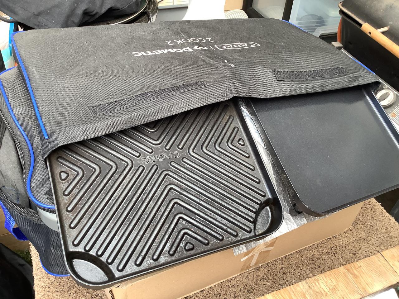 Gaskookstel cadac met grillplaten