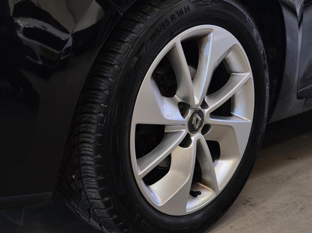 Renault Clio 0.9 tce limited / keyless / cruisecontrol / parkeersensoren