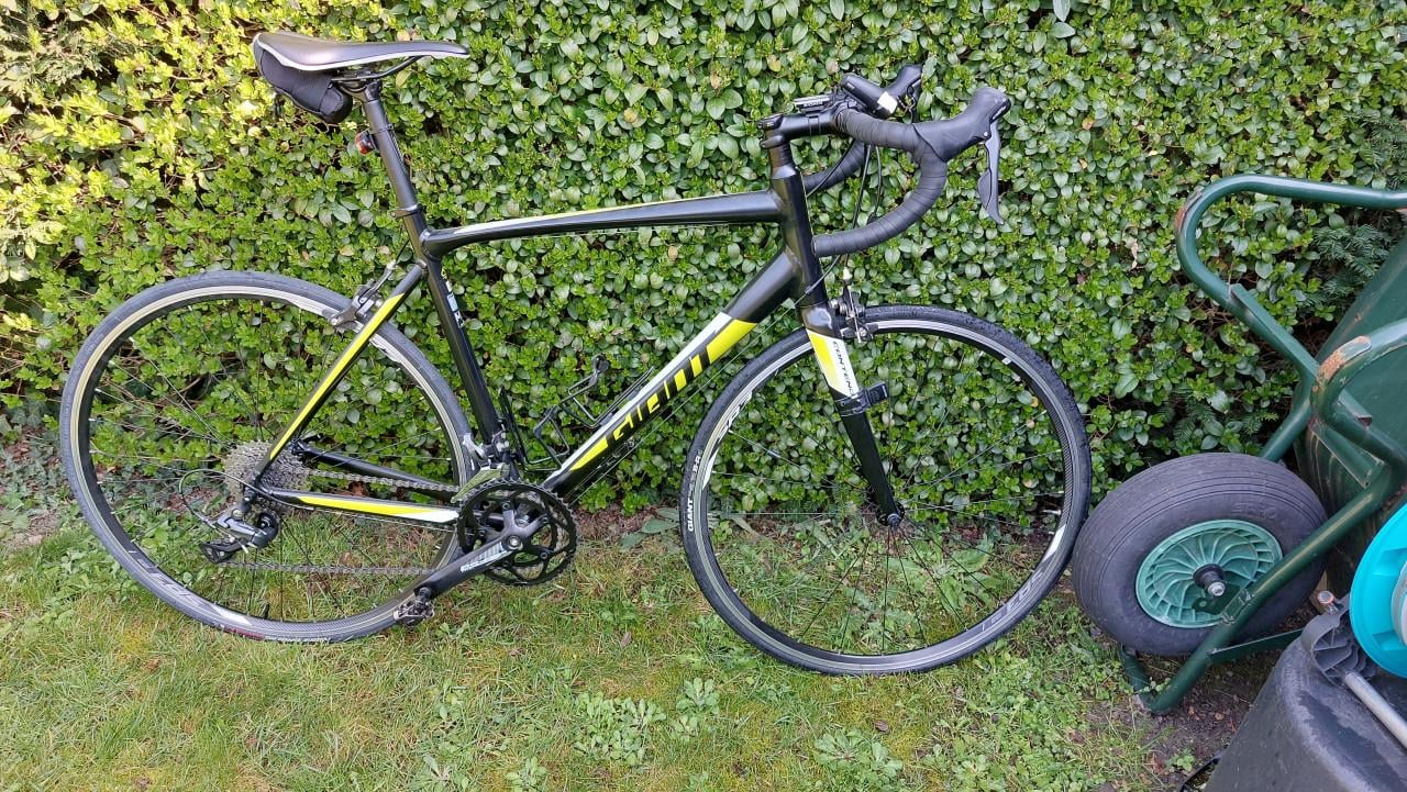 Giant Contend Racefiets