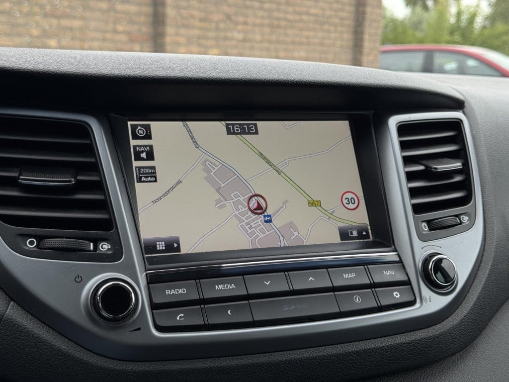 Hyundai Tucson 1.6 gdi comfort | navigatie | camera | stoelverwarming | cru