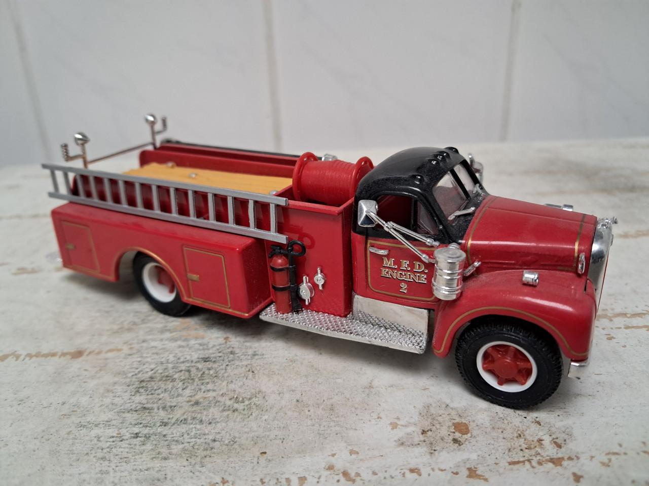 Mack Brandweer Corgi 1 : 50