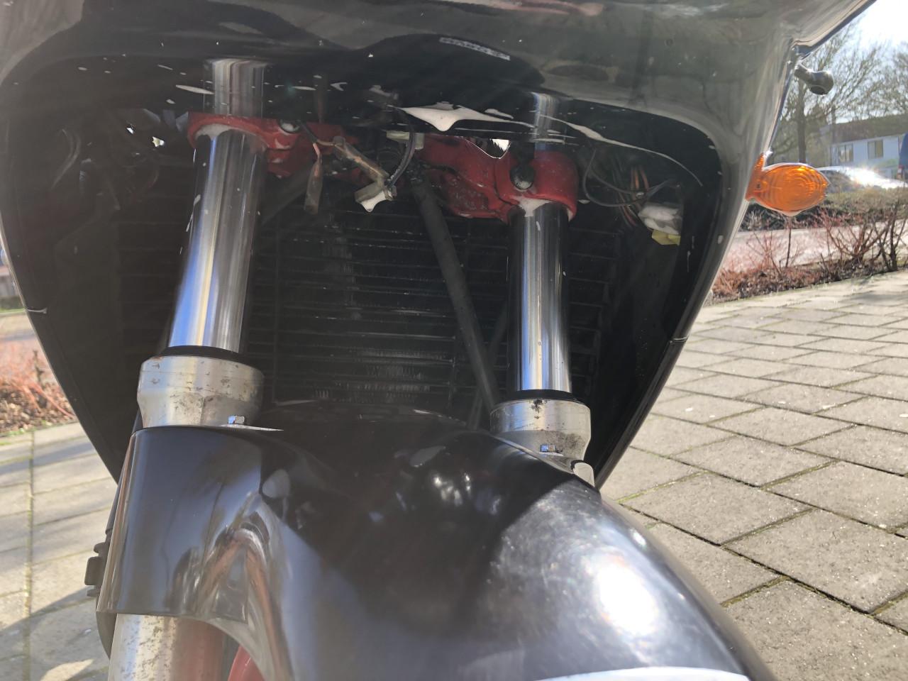 Yamaha FZR 1000