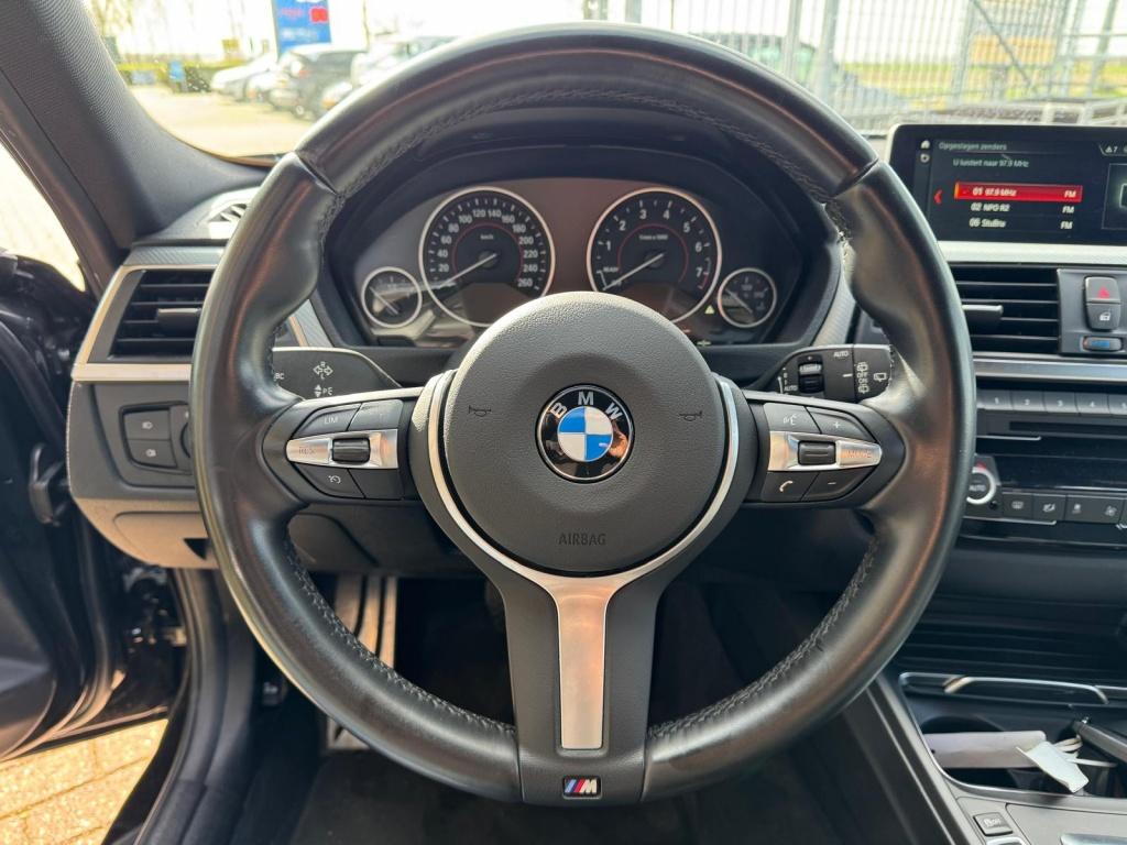 BMW 3-serie touring 318i corp l. exec