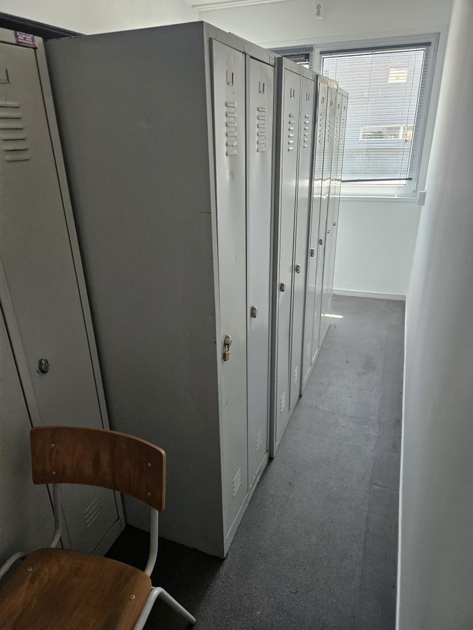 Metalen lockerkasten / garderobekasten  Ruim 100 stuks op voorraad