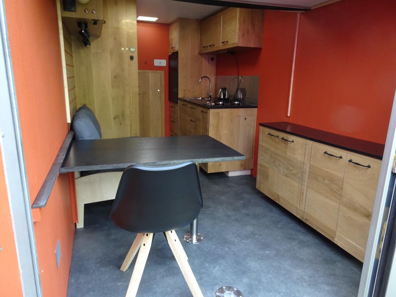 Camper Renault Master - onopvallend off-grid vrij staan