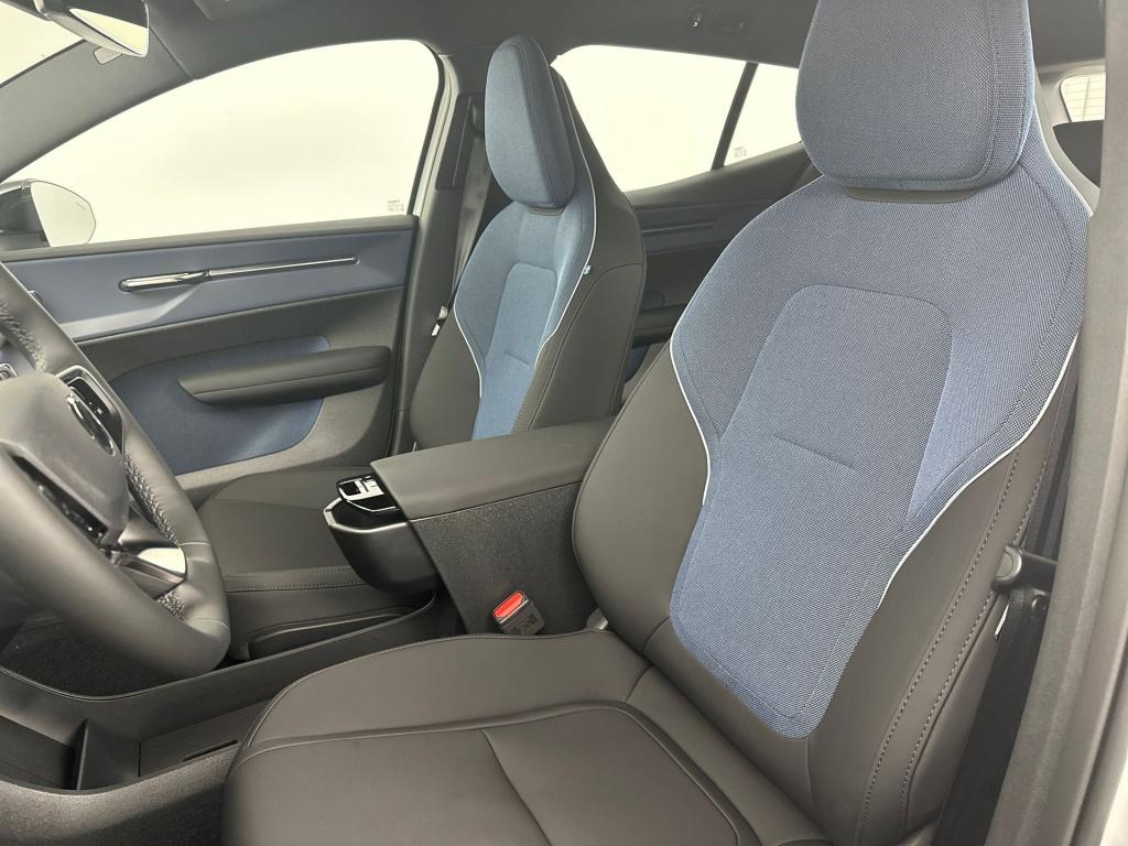Volvo Ex30 p5 extended range plus europa | 272 pk |