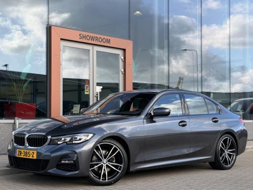 BMW 3-serie 320i m-sport | cruise | m zetels | apple carplay | navi | sfeer