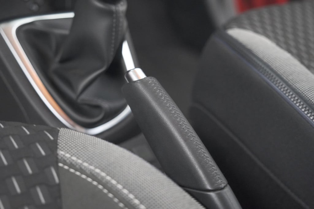 Renault Captur tce 90 intens | trekhaak | camera | dodehoekdetectie | navig