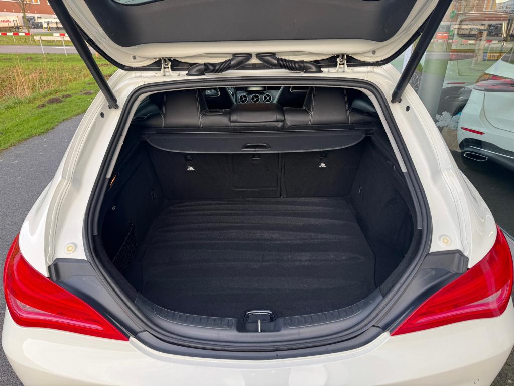Mercedes-Benz Cla shooting brake 180 urban night-pakket automaat , panorama