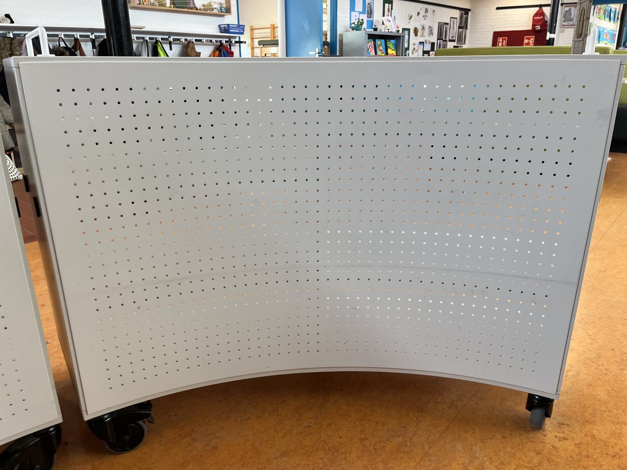 Boekenkasten wit op wielen